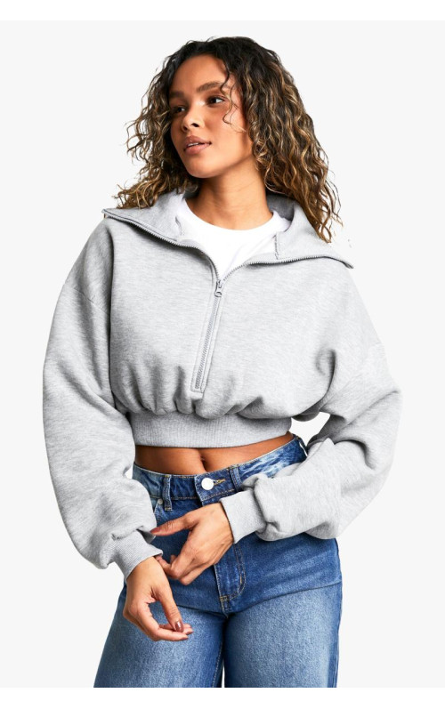 УКОРОЧЕНИЙ СВІТШОТ З НАДВИЖЕНИМ КОМІРОМ НА ПОЛОВИНУ БЛАНКІВКИ