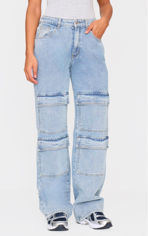 Світло-блакитні мішкуваті джинси-бойфренди карго з передньою кишенею