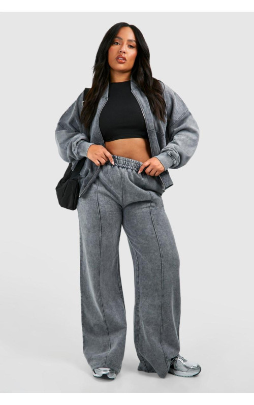 Плюс випраний спортивний костюм з прямими штанинами на блискавці