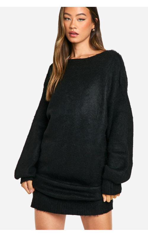 Високе матове плаття, що належить до спини