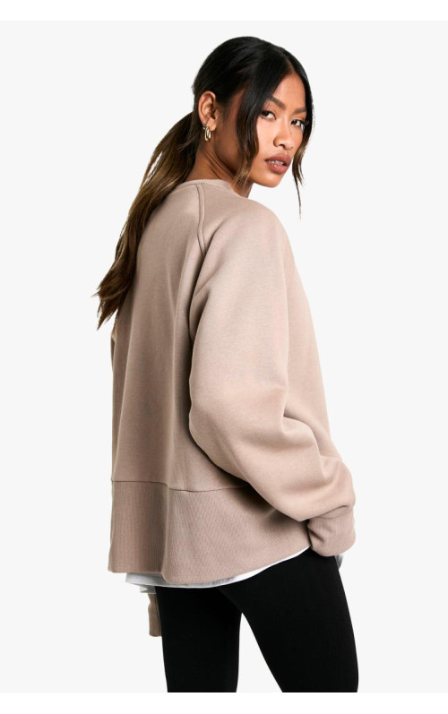 ЗЕЛЕНИЙ СВІТШОТ З ГЛИБОКИМ ПОДОЛОМ ТА МАНЕЖАМИ