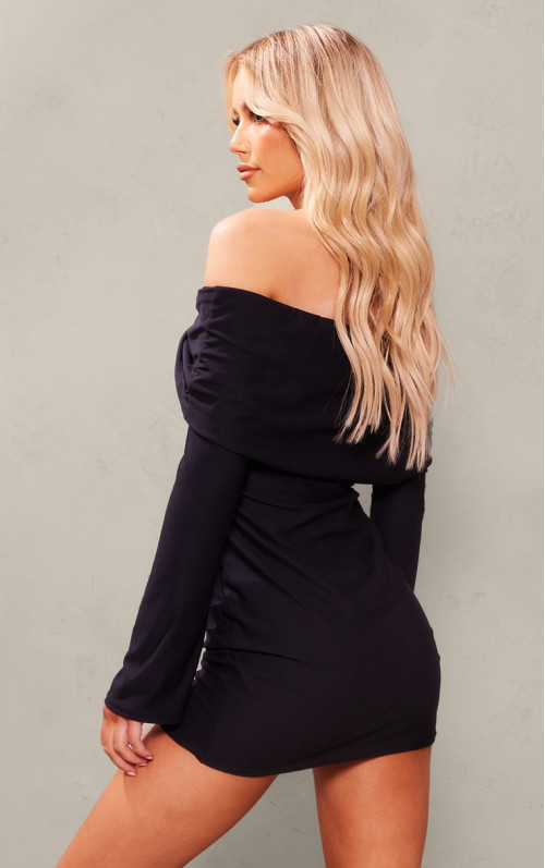 Чорна м'яка облягаюча сукня Bardot Twist