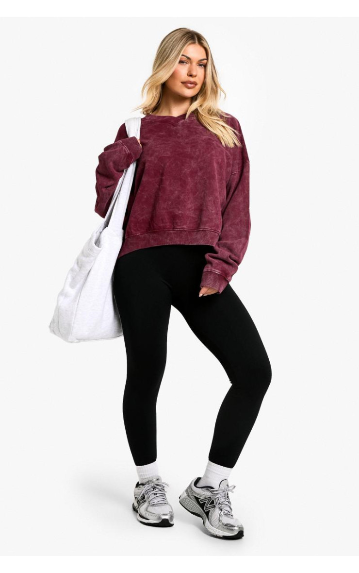 Великий світшот із V-подібним вирізом із перефарбованими фарбами