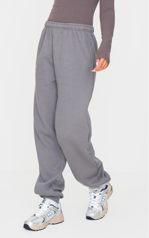 PRETTYLITTLETHING Брюки для бігу з манжетами Logo Charcoal Grey Est 2012